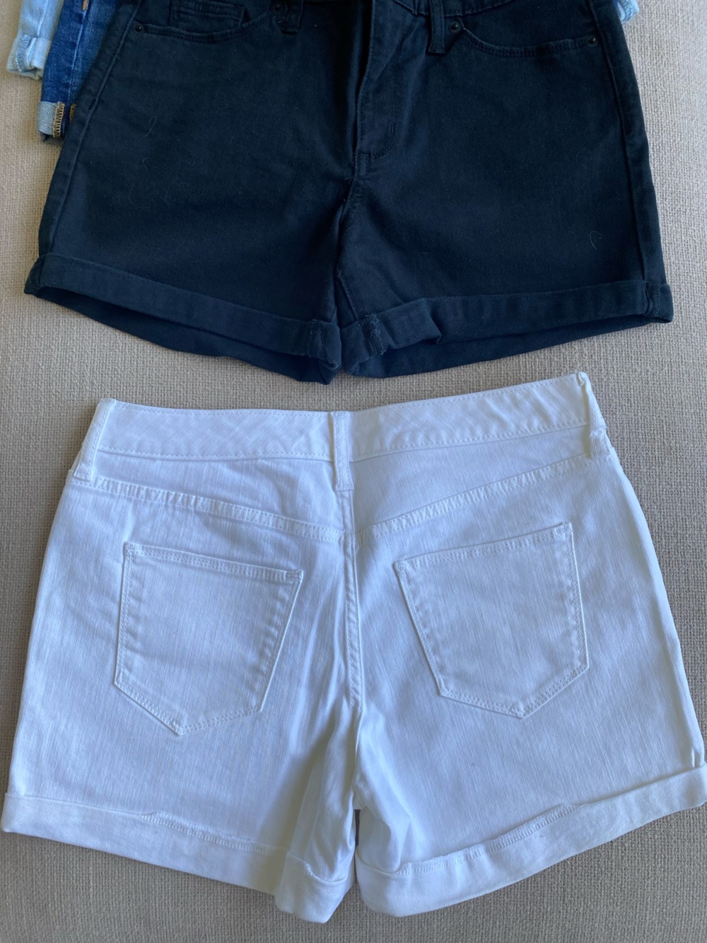 4 for 1 Universal Thread Women's Denim Shorts - Light + Dark Wash, Black, White - Picture 10 of 11